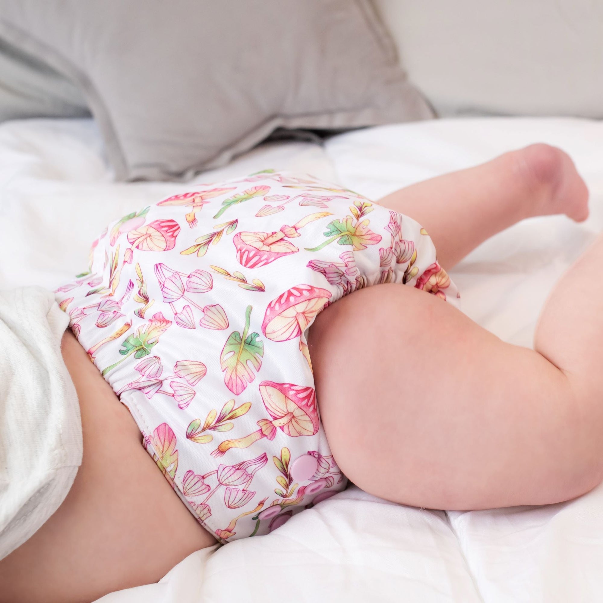 Beginner Reusable Cloth Nappy Set (4x + Pod) - Monarch