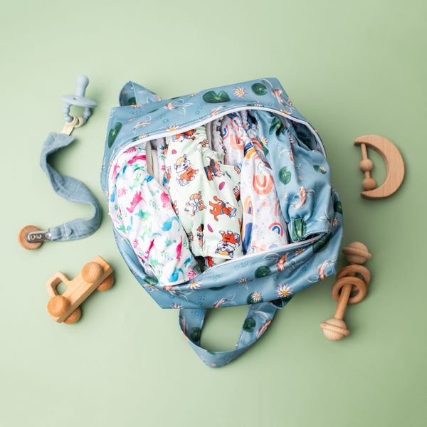 Eco Gift Bundle (4 Nappies + Pod + Mat) | Akoi There