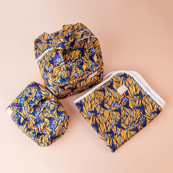 Eco Gift Bundle (4 Nappies + Pod + Mat) | Look No Feather