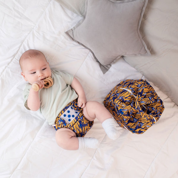 Eco Gift Bundle (4 Nappies + Pod + Mat) | Look No Feather