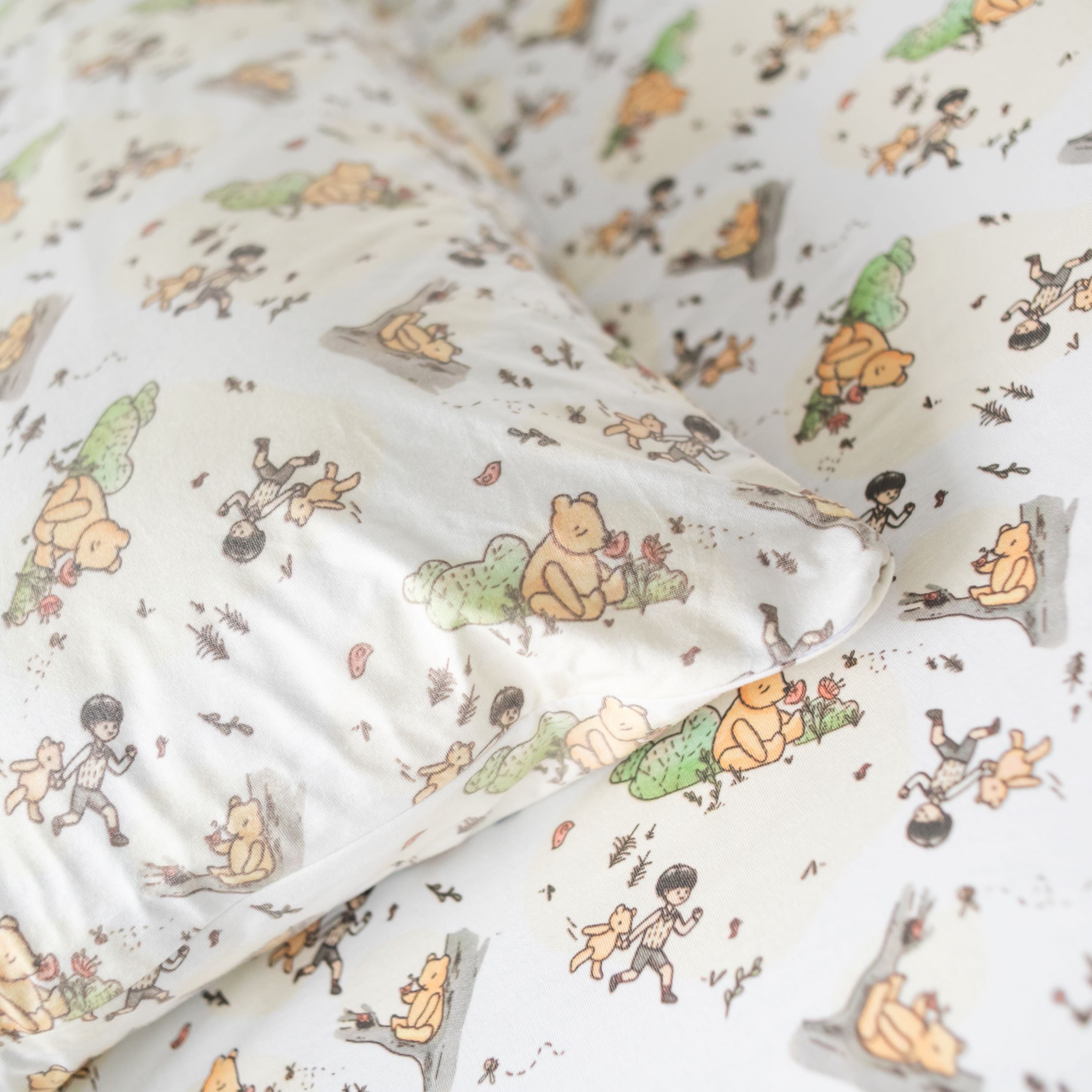 No-Leak Bamboo Fitted Sheet | Classic Pooh [Cot / Single]