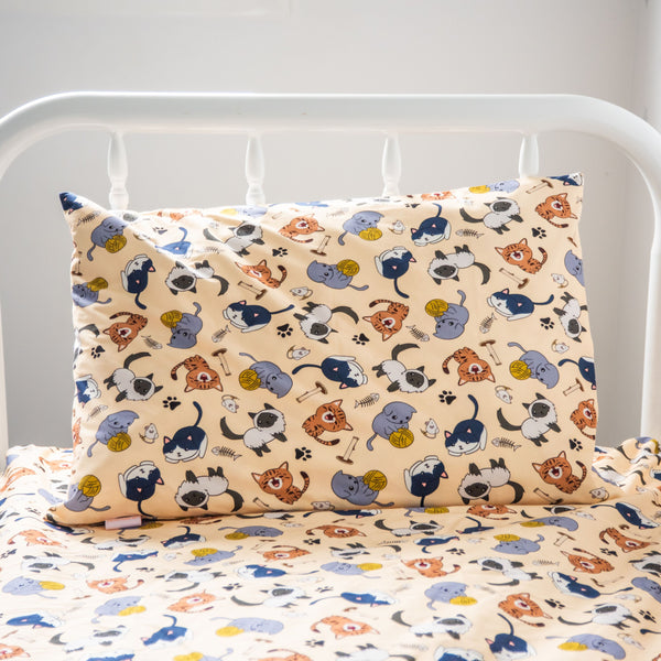 No-Leak Pillow Case | Feline Good