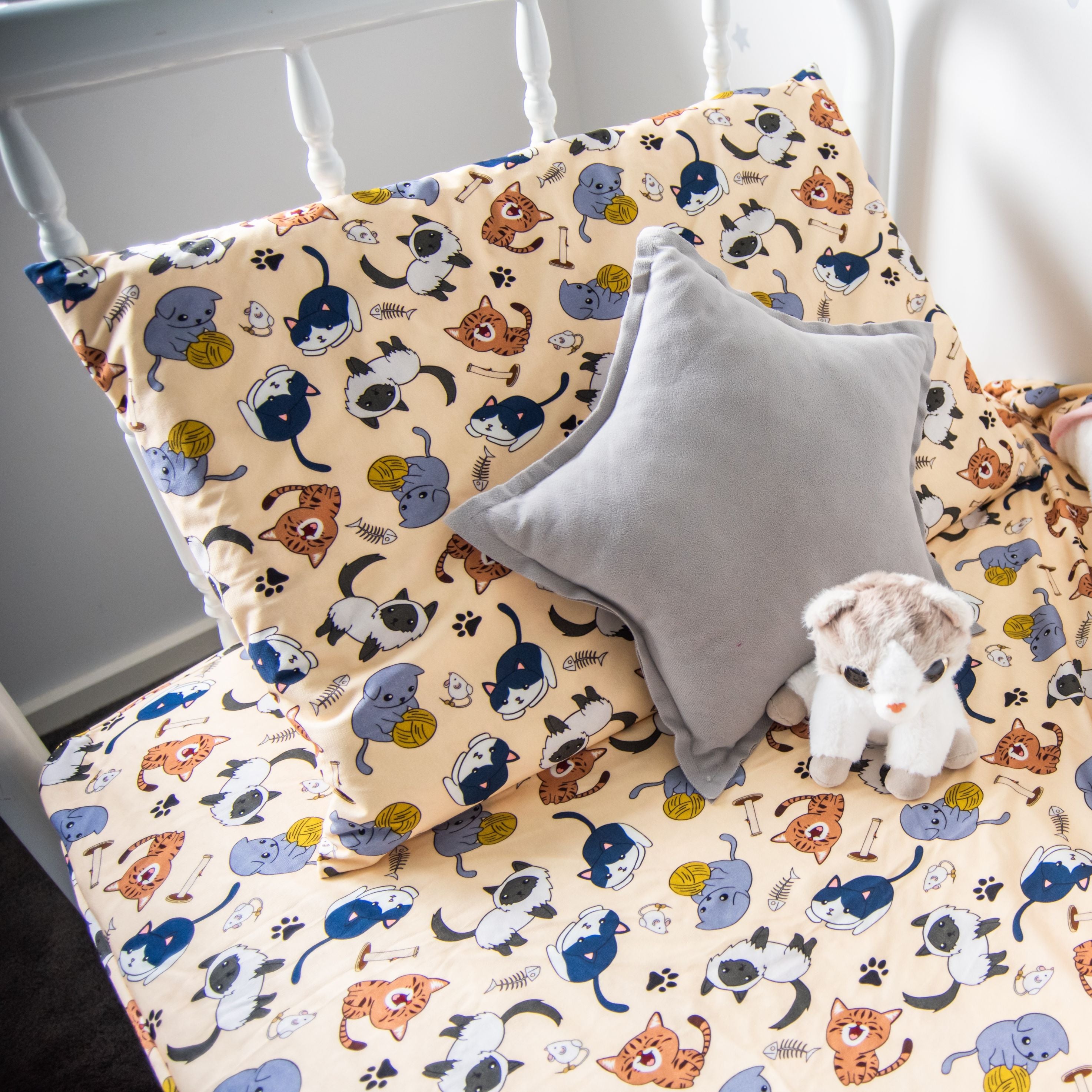 No-Leak Pillow Case | Feline Good
