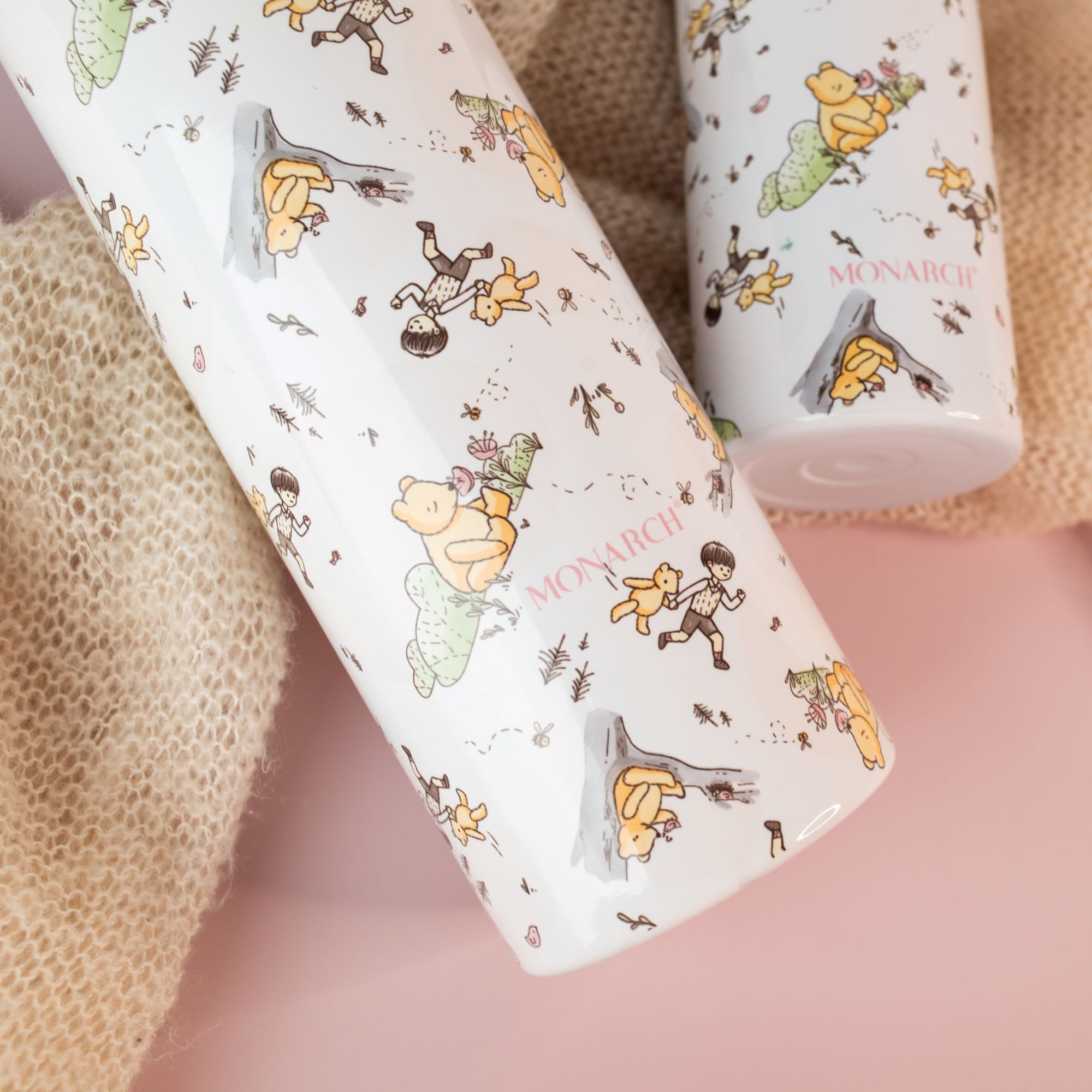The Insulated Bottle (1200mL) - Classic Pooh - Monarch