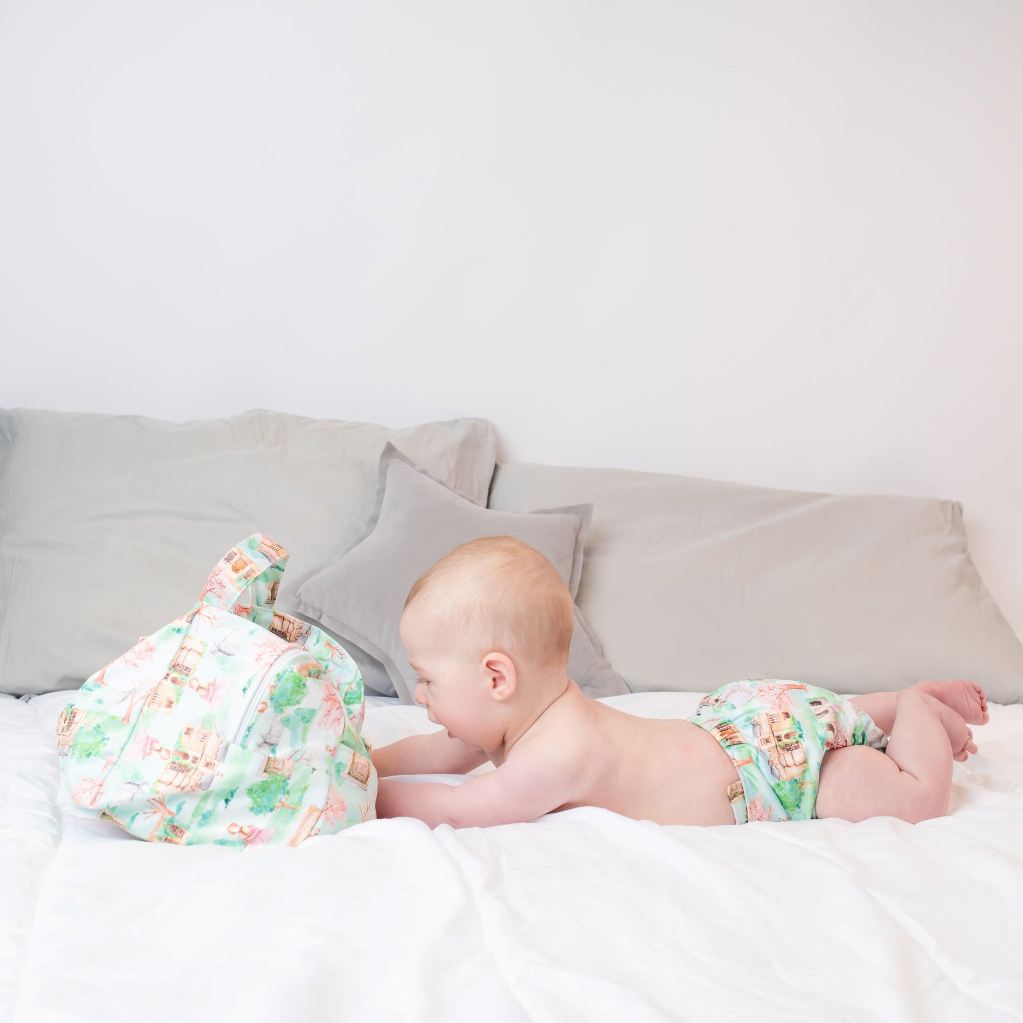 Travel Pod | Jane Eyre - Monarch